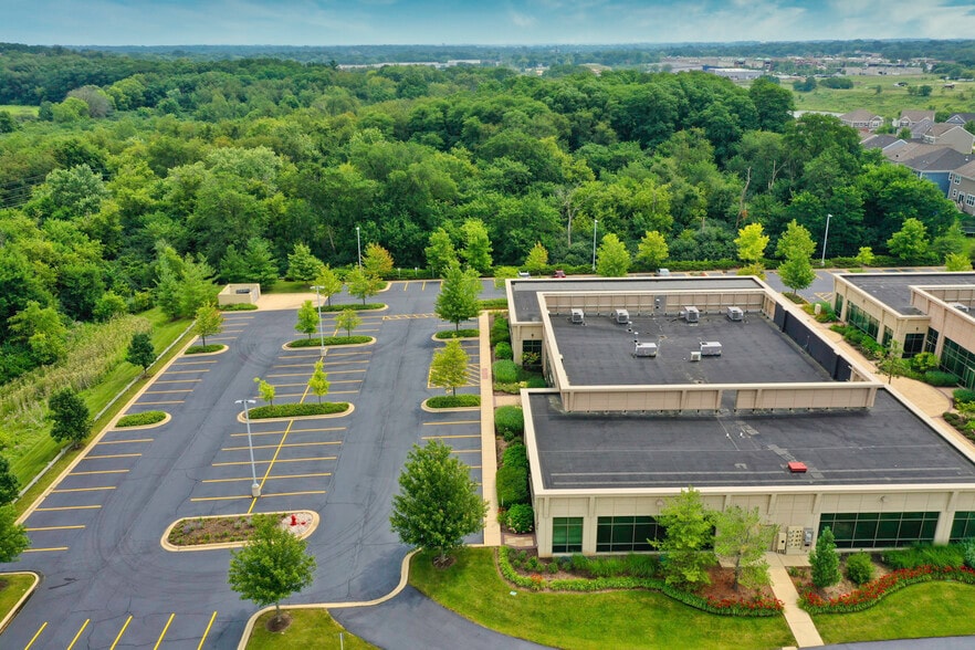 More Photos Of 320 Cardinal Dr, St Charles Medical For Lease