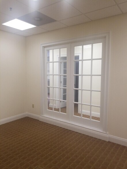 More Photos Of 1 Reserve Rd, Danbury Medical For Lease