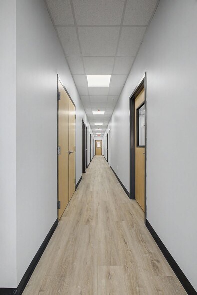 More Photos Of 207 Iris Dr, Hendersonville Daycare Center For Sale