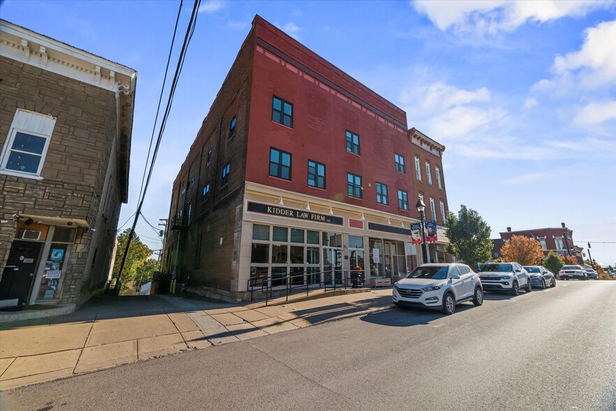 More Photos Of 127-131 W Market St, Cadiz Storefront Retail Residential For Sale