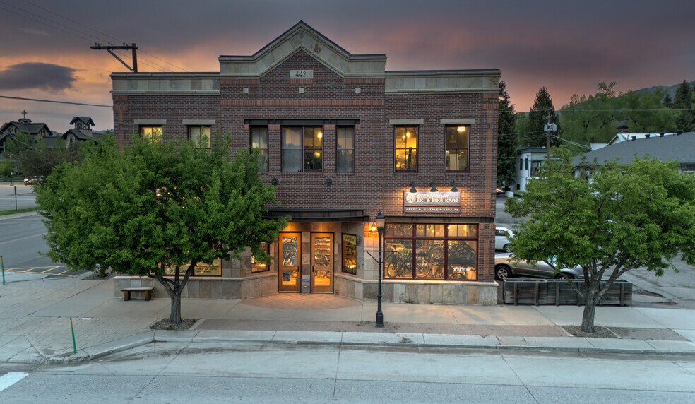 More Photos Of 442 Lincoln Ave, Steamboat Springs Flex For Sale