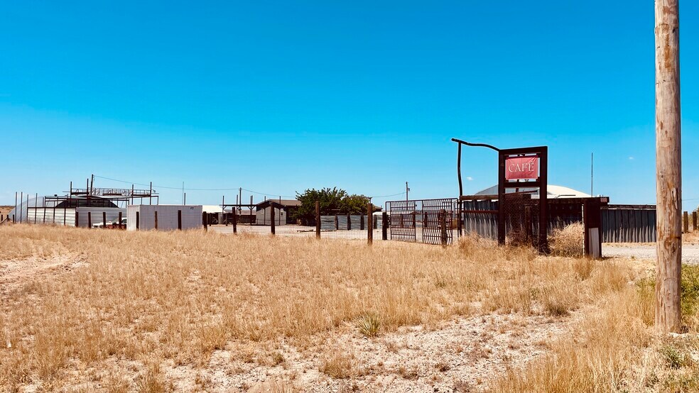 More Photos Of 1613 W San Antonio St, Marfa Specialty For Sale