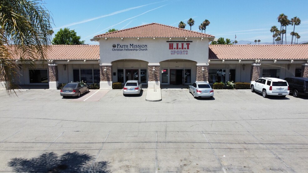 More Photos Of 1365-1371 Del Norte Rd, Camarillo Showroom For Lease