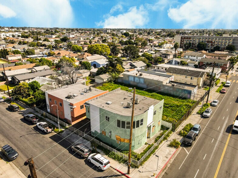 Primary Photo Of 6500 S Main St, Los Angeles Apartments For Sale