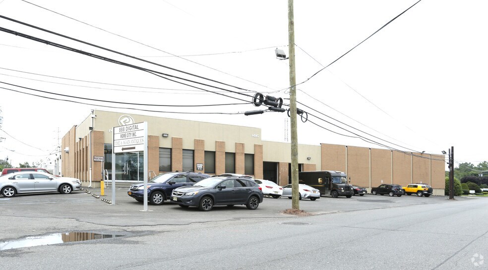 Primary Photo Of 1416 E Linden Ave, Linden Warehouse For Lease