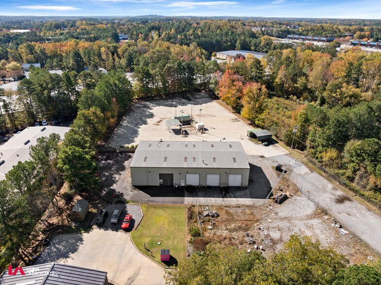 More Photos Of 774 McFarland Pky, Alpharetta Warehouse For Lease