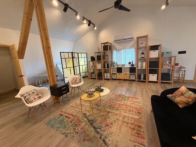 More Photos Of 720 Masonic Dr, Bridgeport Office Residential For Sale