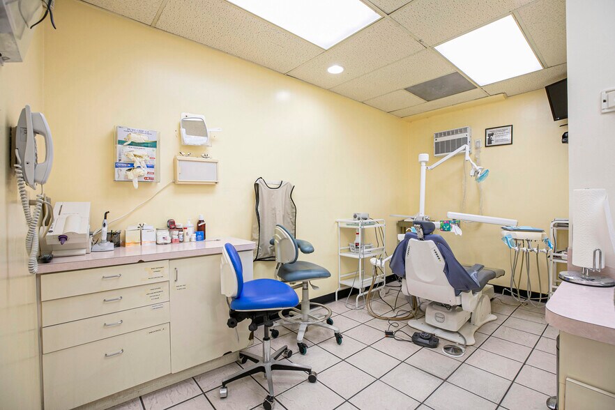 More Photos Of 1140 E Chevy Chase Dr, Glendale Office Residential For Sale