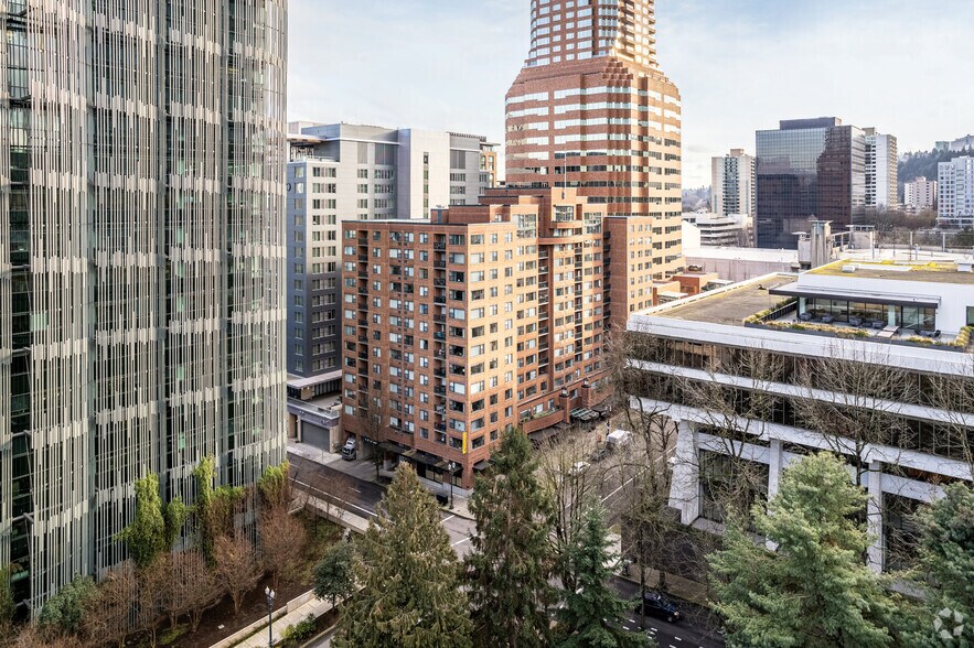 More Photos Of 225 SW Columbia St, Portland Apartments For Lease