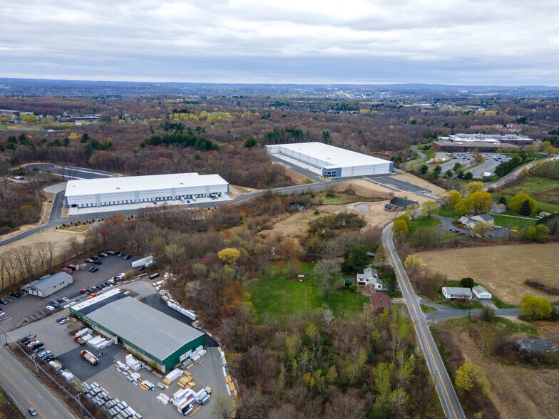 More Photos Of 384-386 South St, Shrewsbury Distribution For Lease