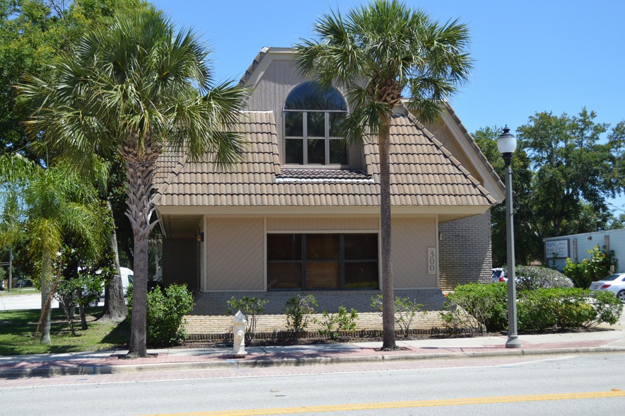 More Photos Of 300 E New Haven Ave, Melbourne Office For Sale