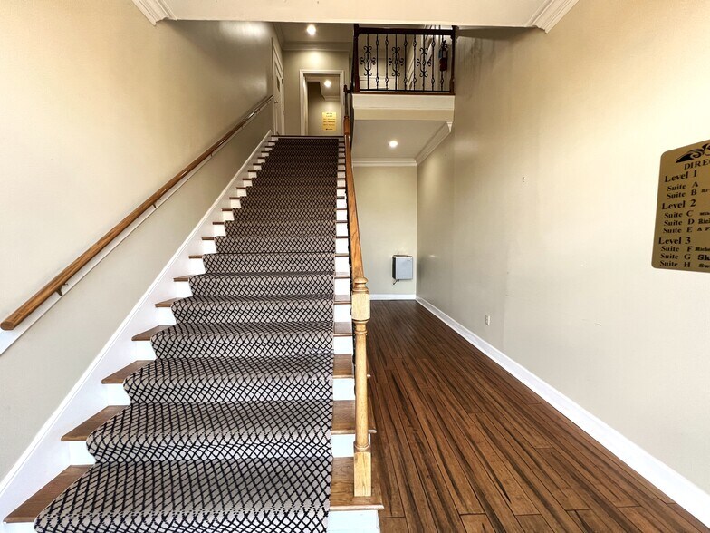 More Photos Of 6933 Crumpler Blvd, Olive Branch Office For Lease