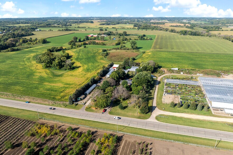 More Photos Of 23205 Cedar Ave, Farmington Specialty For Sale