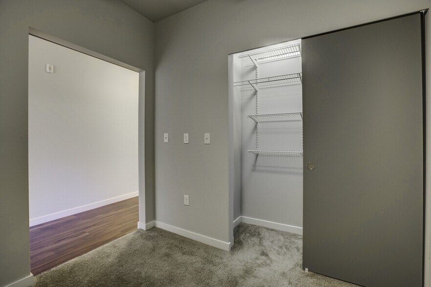 More Photos Of 1900 Queen Anne Ave N, Seattle Apartments For Lease