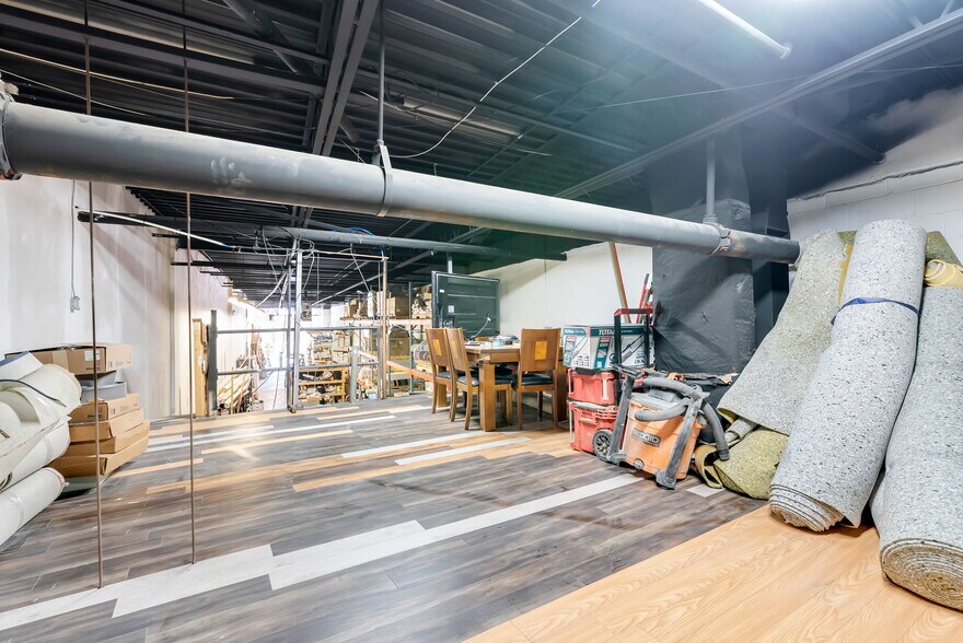More Photos Of 120 Norfinch Dr, Toronto Manufacturing For Sale