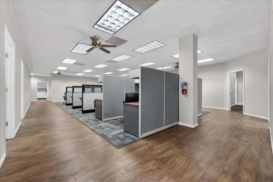 More Photos Of 618 Cepi Dr, Chesterfield Office For Lease
