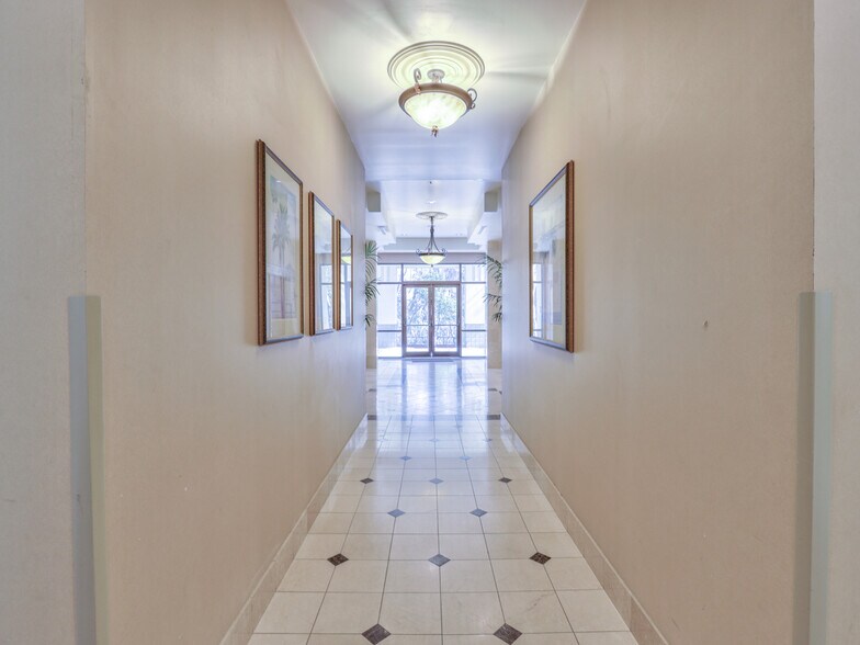 More Photos Of 2252 Killearn Center Blvd, Tallahassee Office For Lease