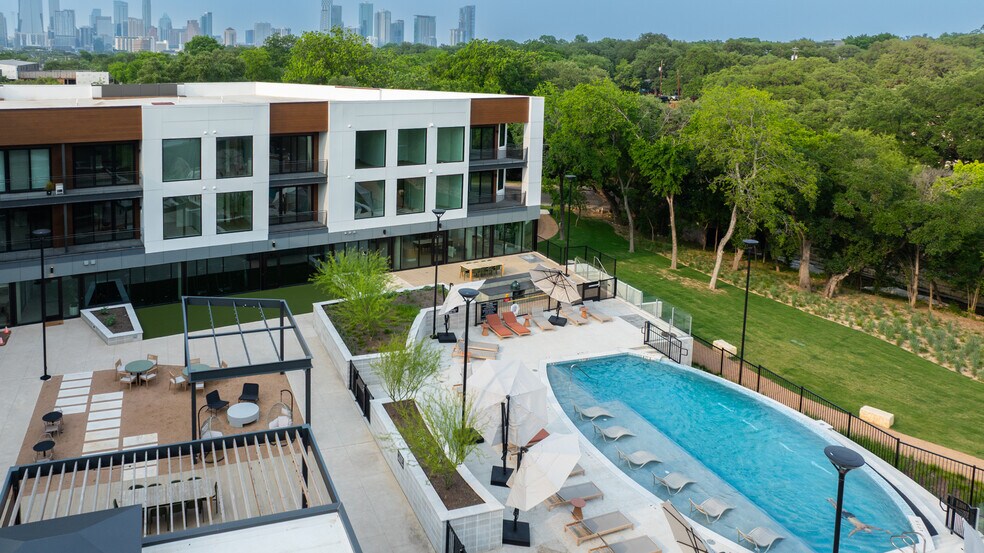 More Photos Of 2209 S First St, Austin Apartments For Sale