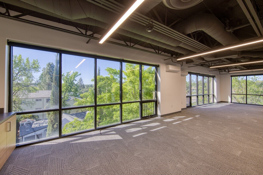 More Photos Of 373 Elm Ave, Auburn Office Residential For Sale
