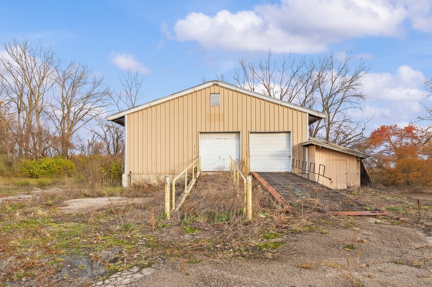 More Photos Of 500 Washington St, Coloma Manufacturing For Lease