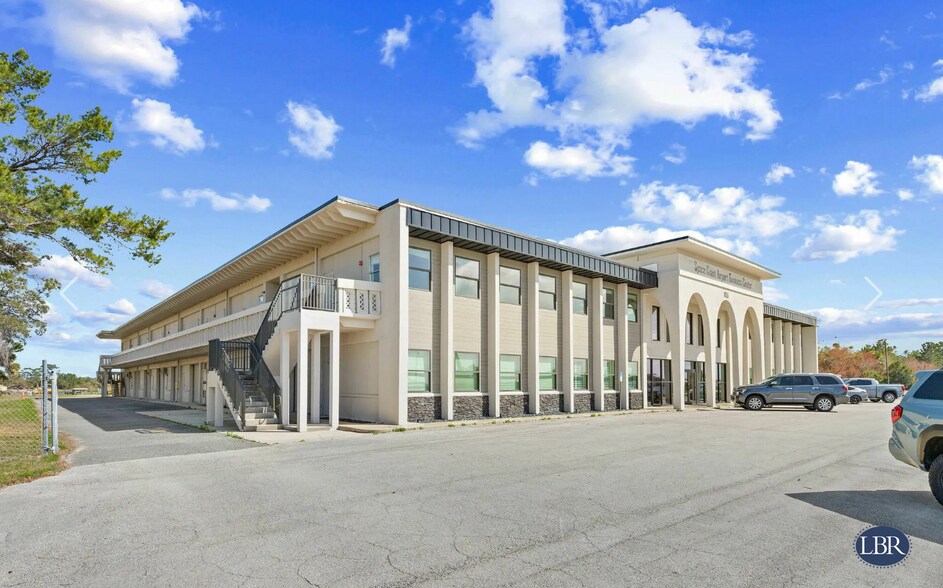 More Photos Of 6855 Tico Rd, Titusville Office For Lease