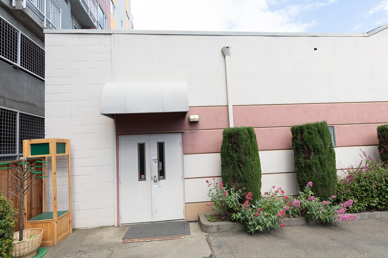 More Photos Of 900 4th St, Santa Rosa General Retail For Lease