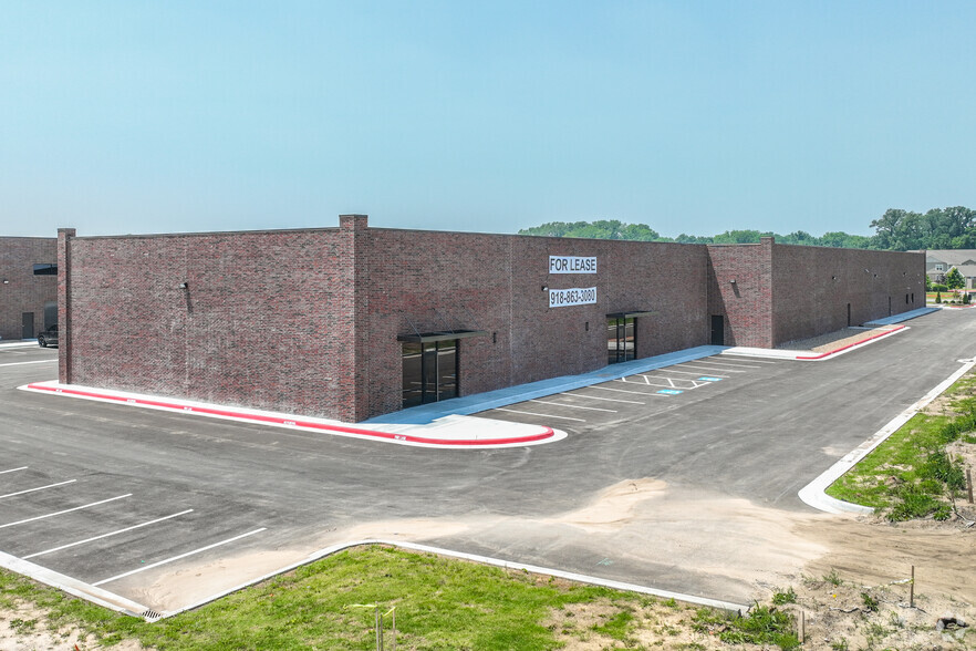 Primary Photo Of 12231 S 74th East Ave Ave, Bixby Office For Lease