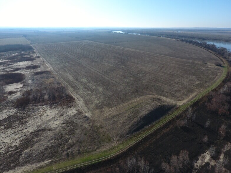 More Photos Of Holt 185 @ Candle Rd, Craig Land For Sale