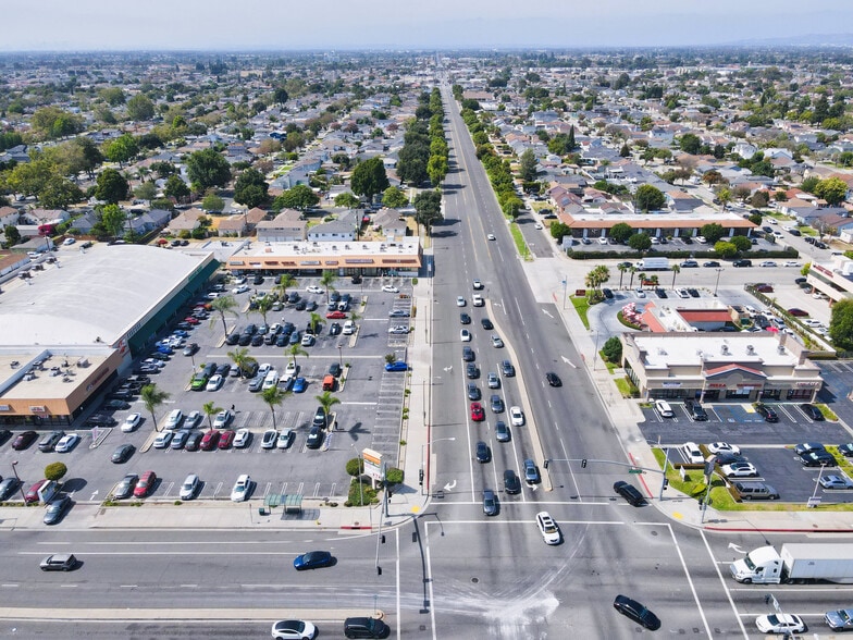 More Photos Of 5835 Bellflower Blvd Unit C, Lakewood Storefront For Lease