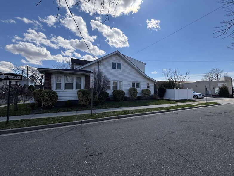 More Photos Of 38 Vincent St, Rockville Centre Multifamily For Sale