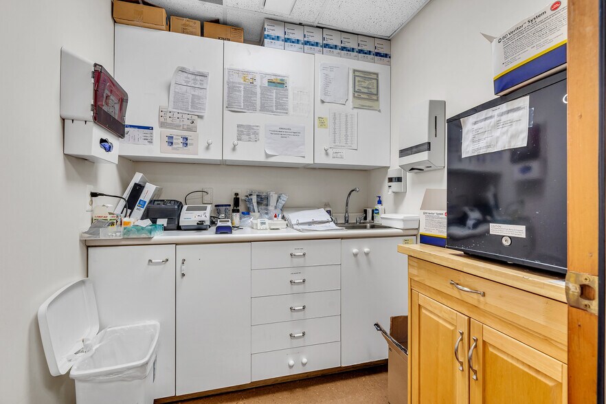 More Photos Of 2130 Highway 35, Sea Girt Medical For Sale