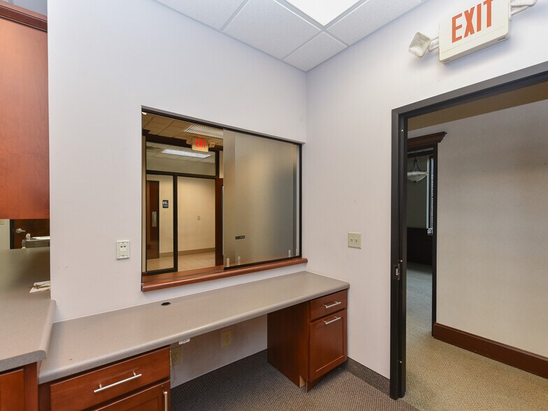 More Photos Of 5104 Western Blvd, Raleigh Office For Lease