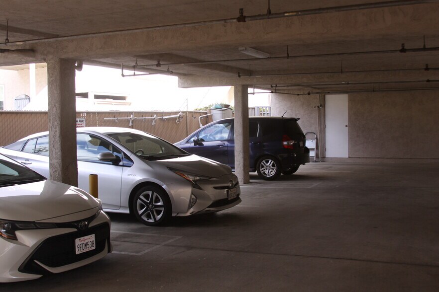 More Photos Of 3664 4th Ave, San Diego Apartments For Sale