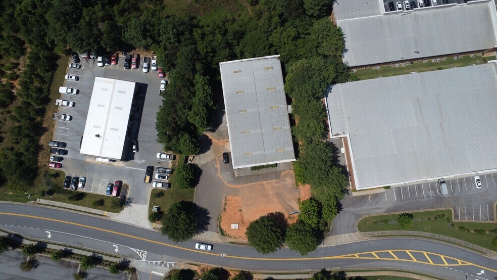 More Photos Of 4388 Sudderth Rd, Buford Warehouse For Sale