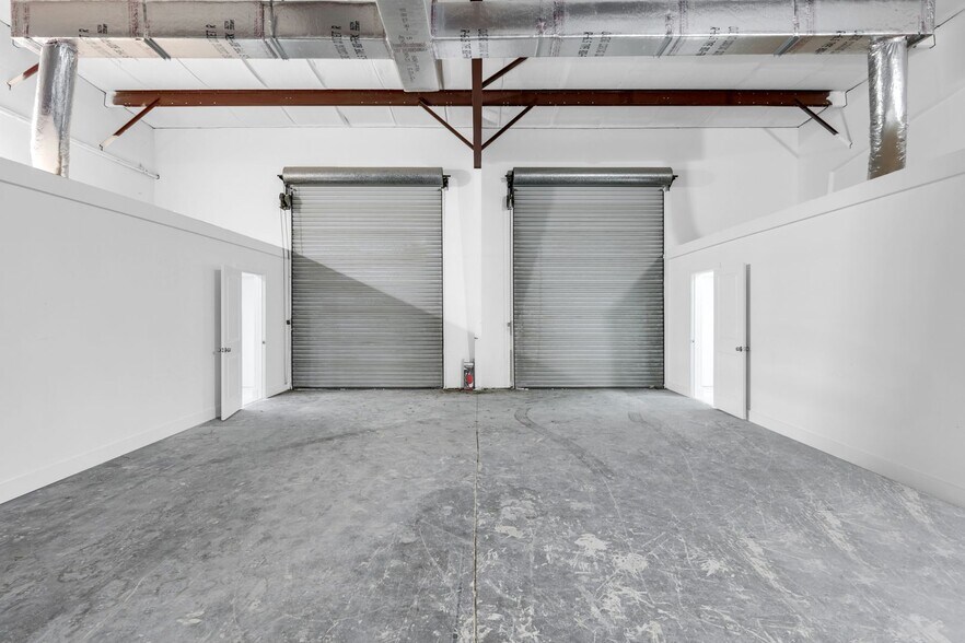 More Photos Of 3435 Enterprise Ave, Naples Warehouse For Sale