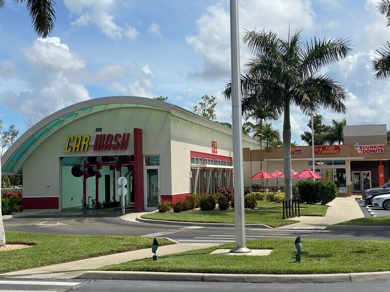 More Photos Of 9995 Tamiami Trl E, Naples Service Station For Lease