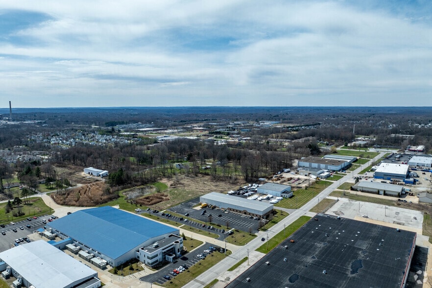More Photos Of 129 Marc Dr, Cuyahoga Falls Manufacturing For Sale