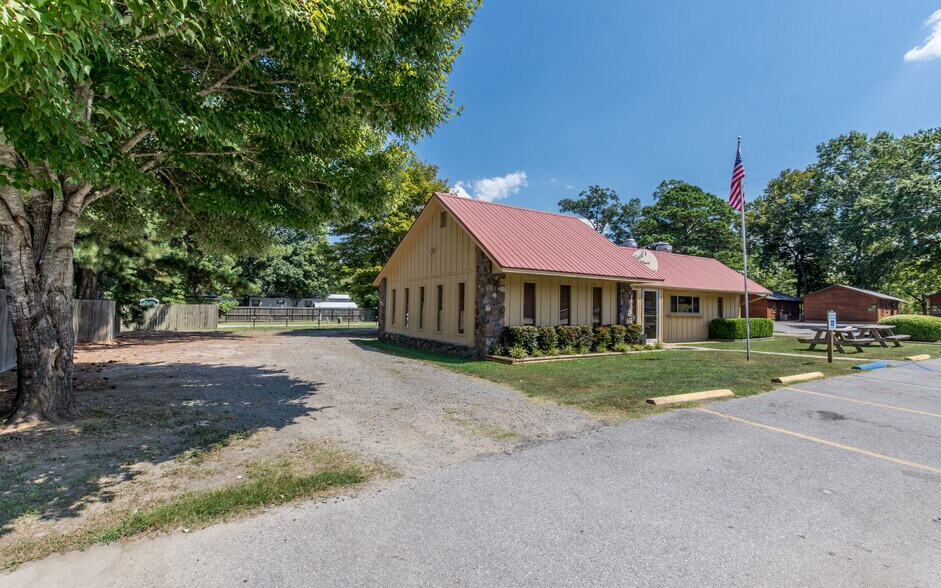 More Photos Of 35 Swinging Bridge Dr, Heber Springs Freestanding For Sale