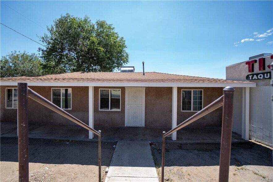 More Photos Of 14290-14298 Hesperia Rd, Victorville Bar For Sale