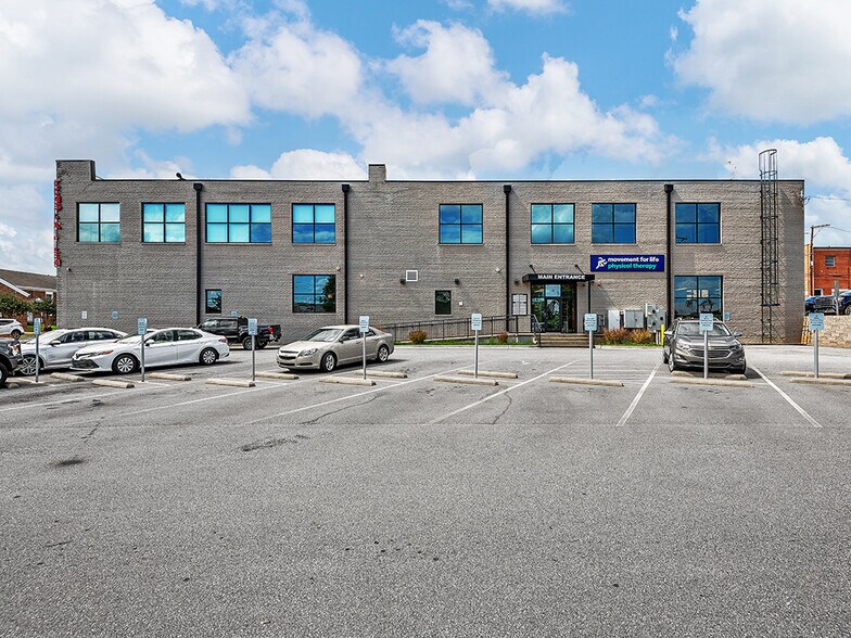 More Photos Of 101 E Allen St, Hendersonville Medical For Lease