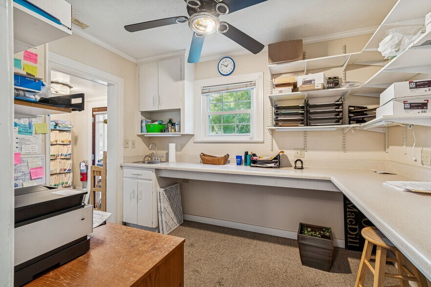 More Photos Of 3705 S Macdill Ave, Tampa Medical For Sale