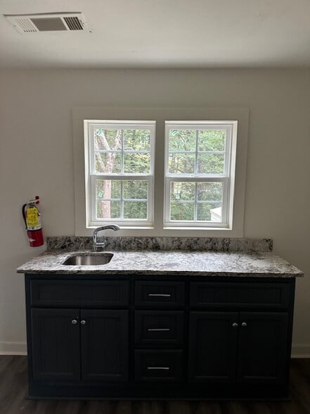 More Photos Of 2349 Athens Hwy, Gainesville Medical For Sale