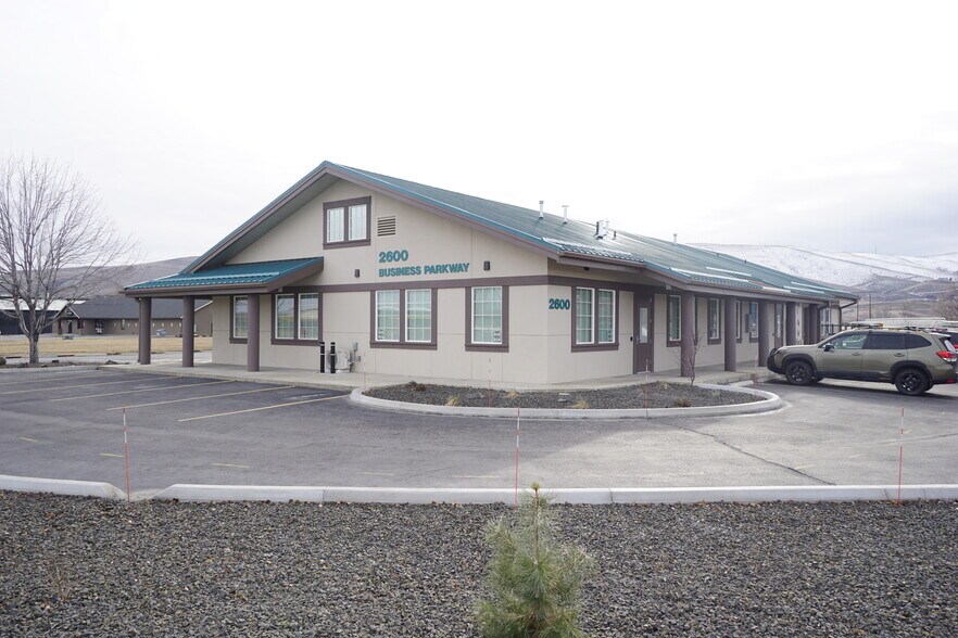 Primary Photo Of 2600 Business Pkwy, Union Gap Medical For Lease