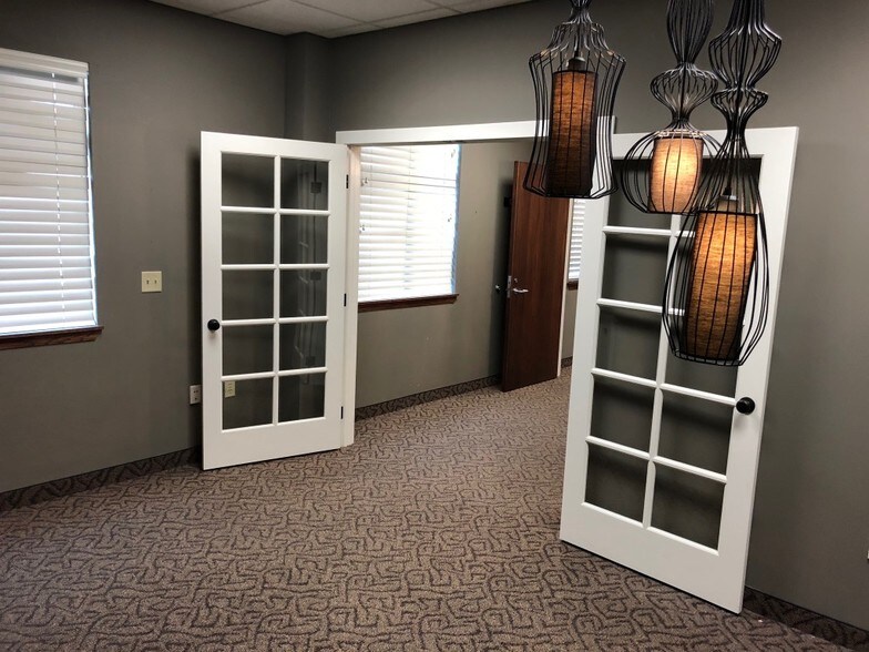 More Photos Of 1200 Hosford St, Hudson Office For Lease