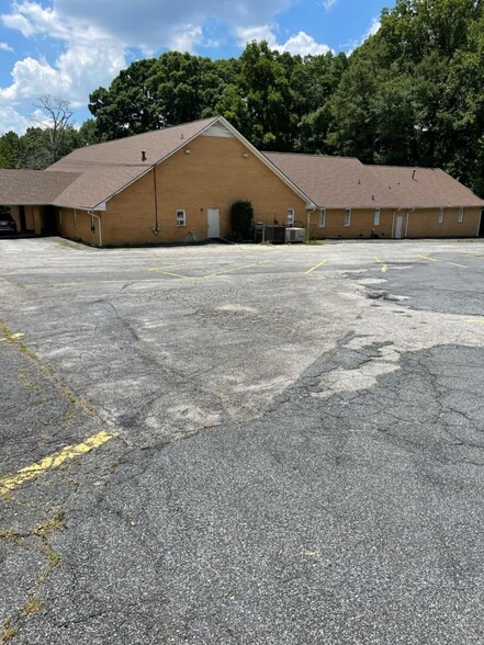 More Photos Of 3060 Bouldercrest Rd, Ellenwood Religious Facility For Sale