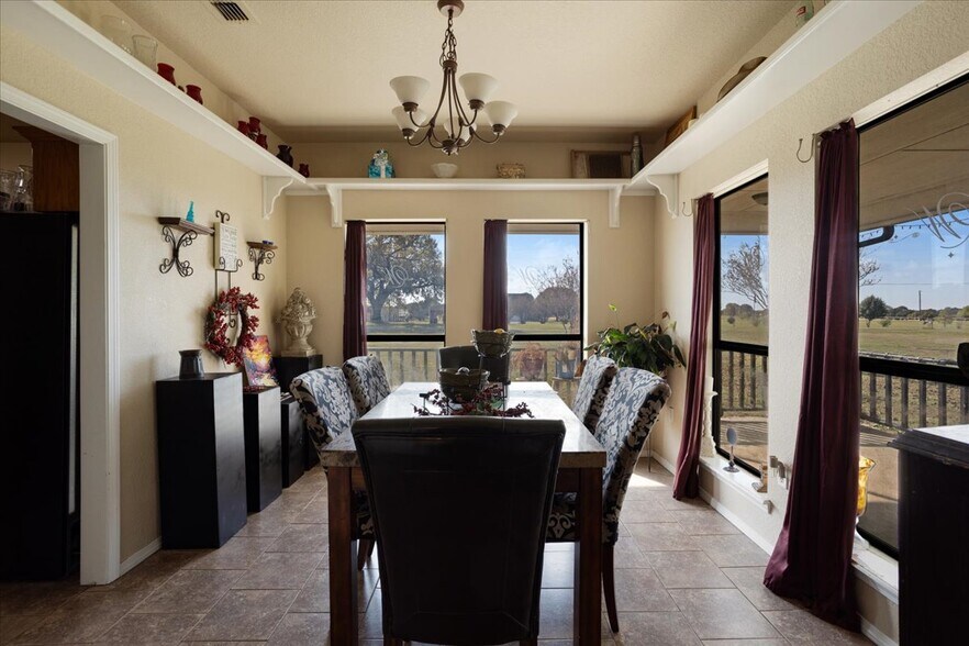 More Photos Of 1150 Platter Cutoff Rd, Calera Flex For Sale