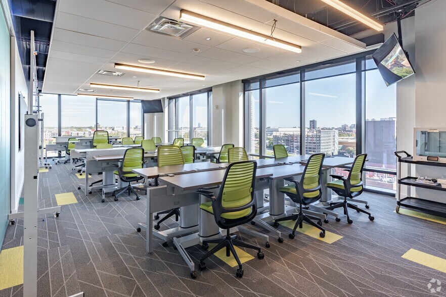 More Photos Of 711 N High St, Columbus Office Residential For Lease