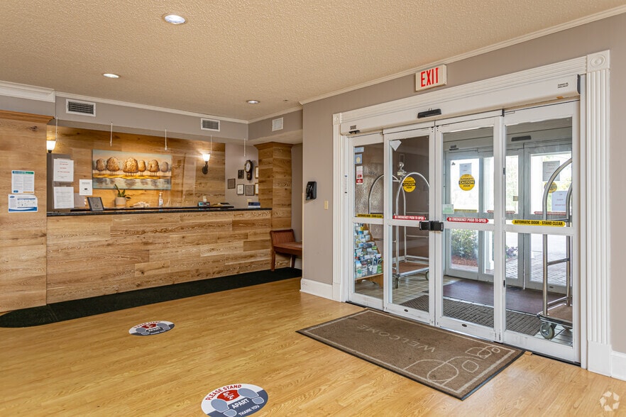 More Photos Of 13900 Wilfred Seymour Rd, Ocean Springs Hotel For Sale