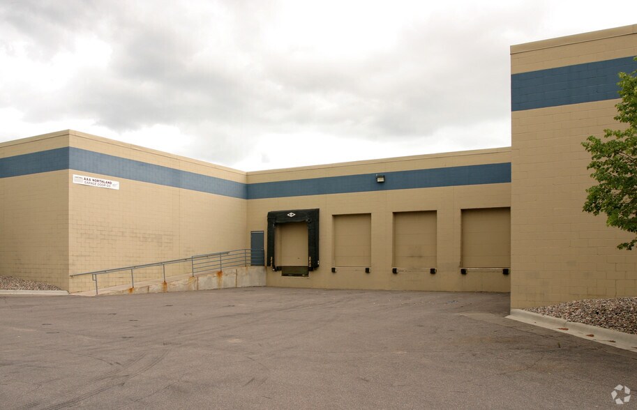 More Photos Of 1275 Corporate Center Dr, Eagan Manufacturing For Lease