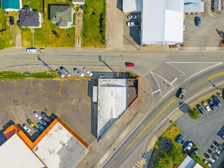 More Photos Of 102 Everson Rd, Everson Storefront For Sale